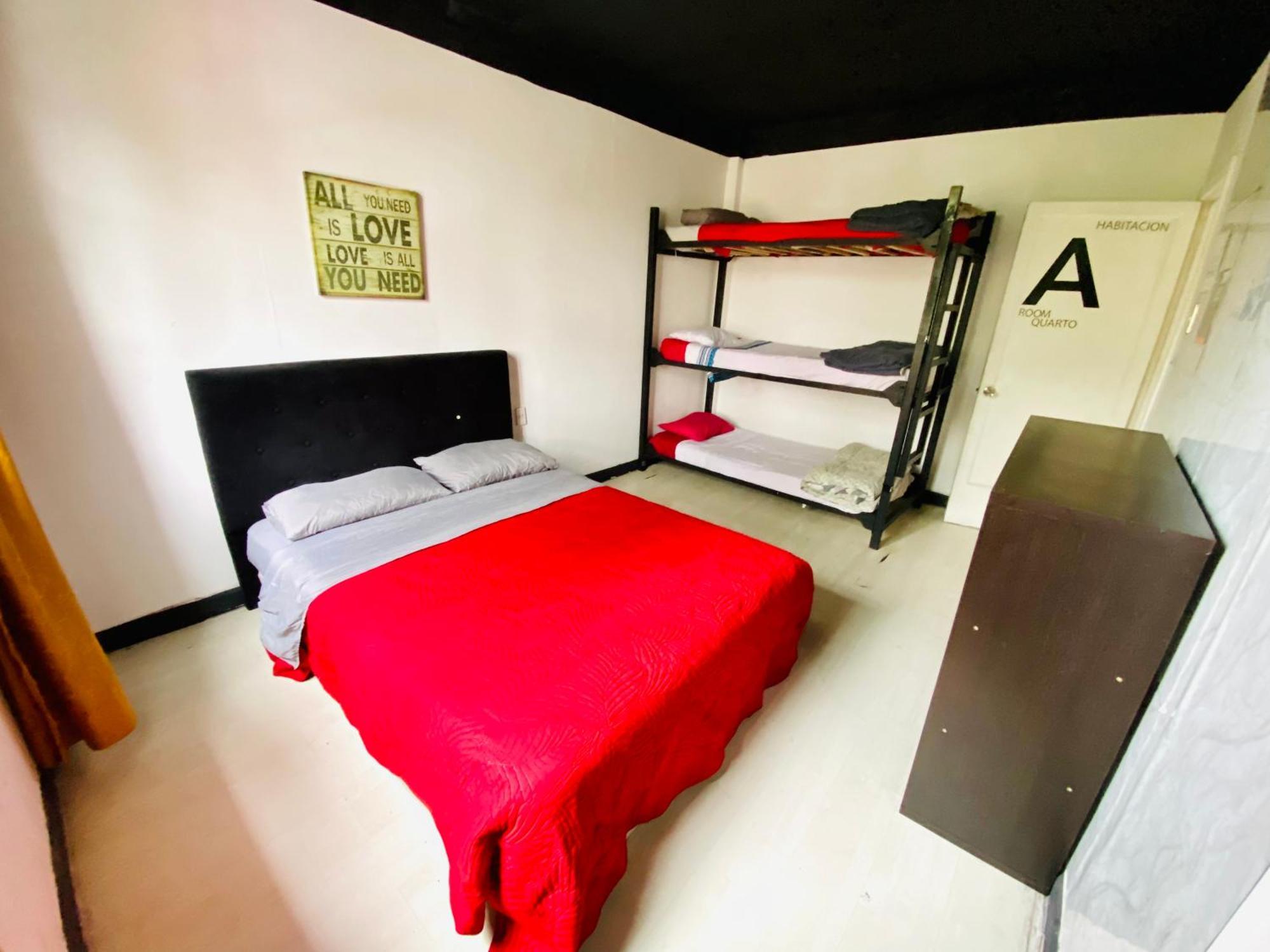 Urbano Hostel Santiago Luaran gambar